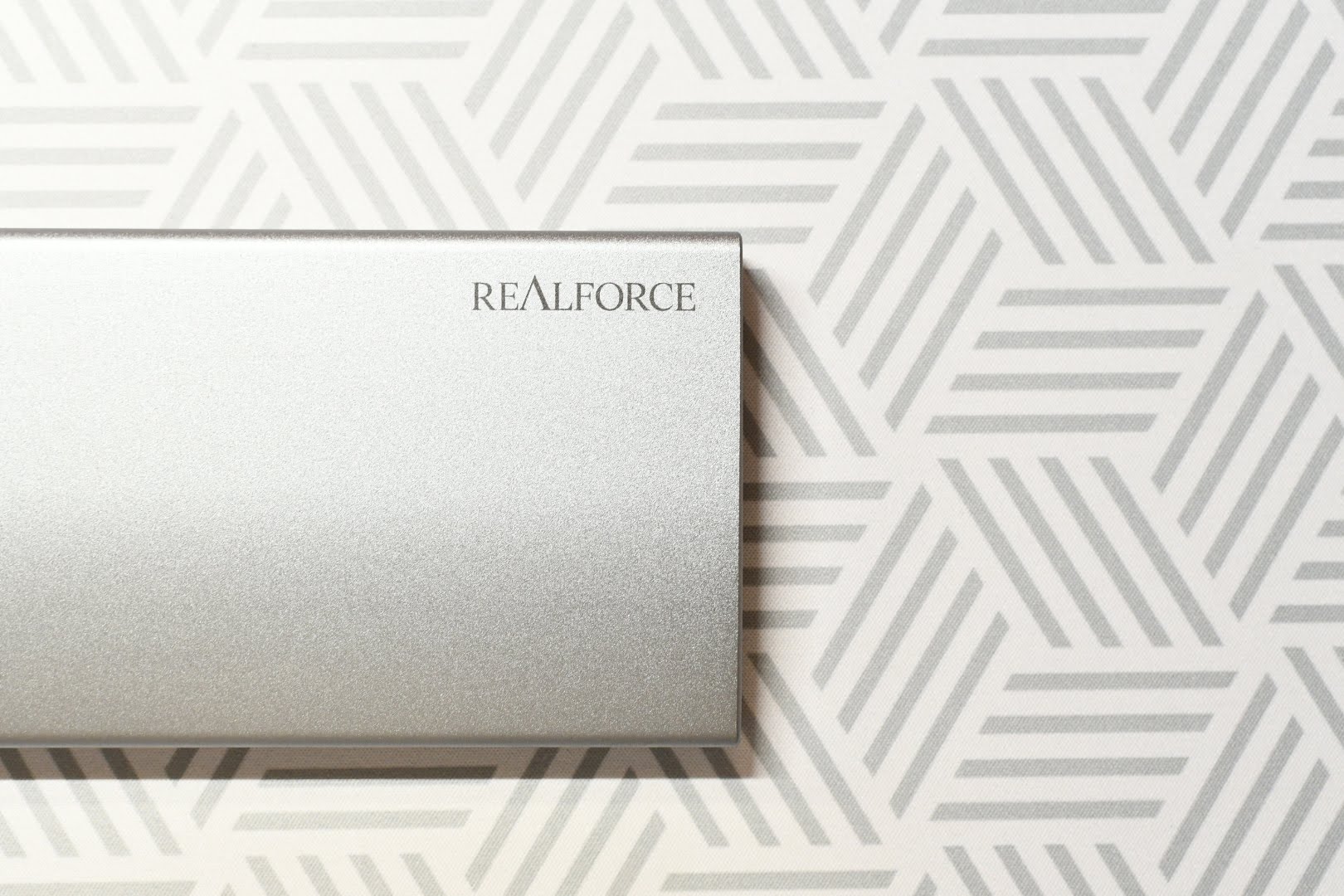 東プレ「REALFORCE アルミリストレスト」レビュー。R3/R3S向けに 東プレ「REALFORCE アルミリストレスト」レビュー。R3/R3S向けに