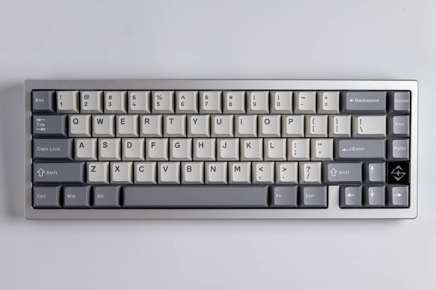 【WOBKEY社 未発售新品】ZEN65 標準版 シルバー WOBKEY社 未発售新品】ZEN65 標準版 シルバー - メルカリ