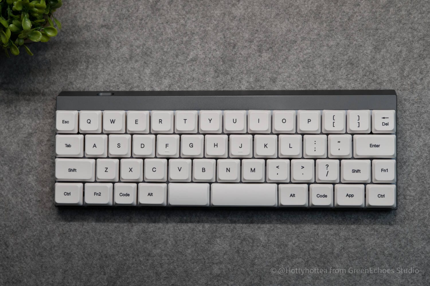 VortexGear Core Plusレビュー｜魅力的なアルミニウム筐体のいつでも