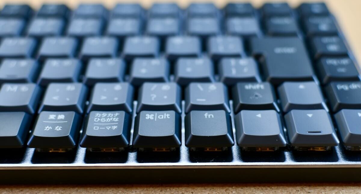 Logitech MX MECHANICAL MINI 10