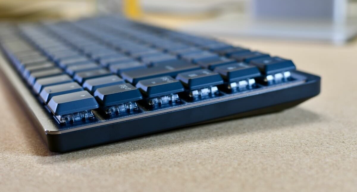 Logitech MX MECHANICAL MINI 7