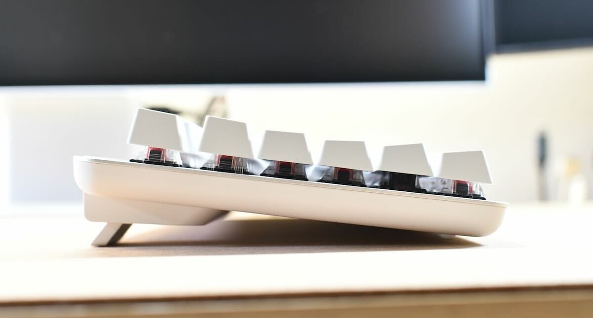 Logicool SIGNATURE K855OW/GR/BG/RO テンキーレスメカニカルキーボード 12