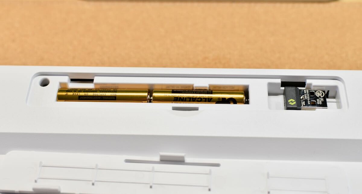 Logicool SIGNATURE K855OW/GR/BG/RO テンキーレスメカニカルキーボード 10