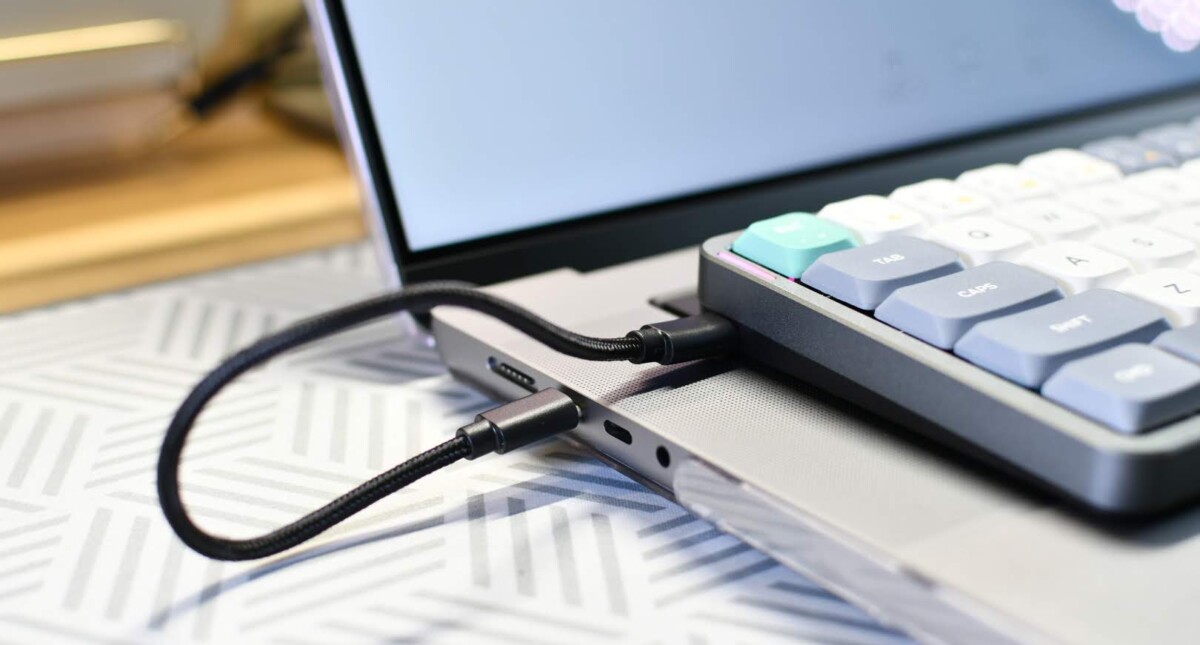 NuPhy®︎ Air60 30 Nuphy Air60 on MacBook Pro M1Pro USB Connect