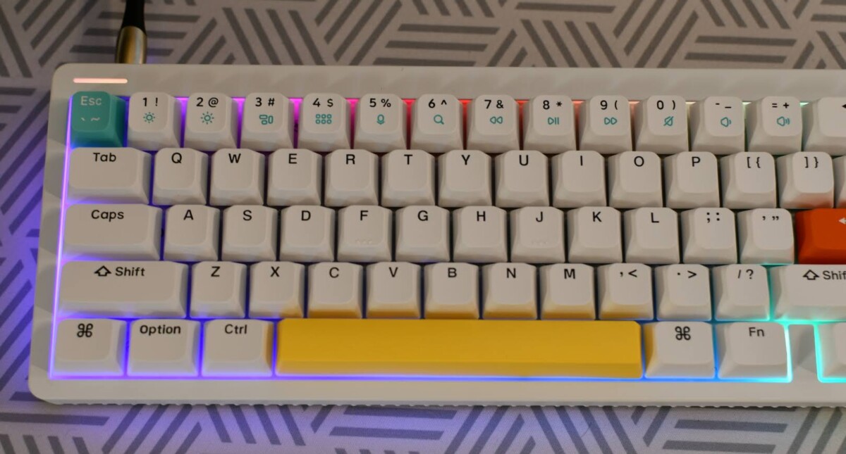 NuPhy Halo65レビュー!極上の打鍵感が魅力の65%レイアウトキーボード 30 Nuphy Halo 65-lighting