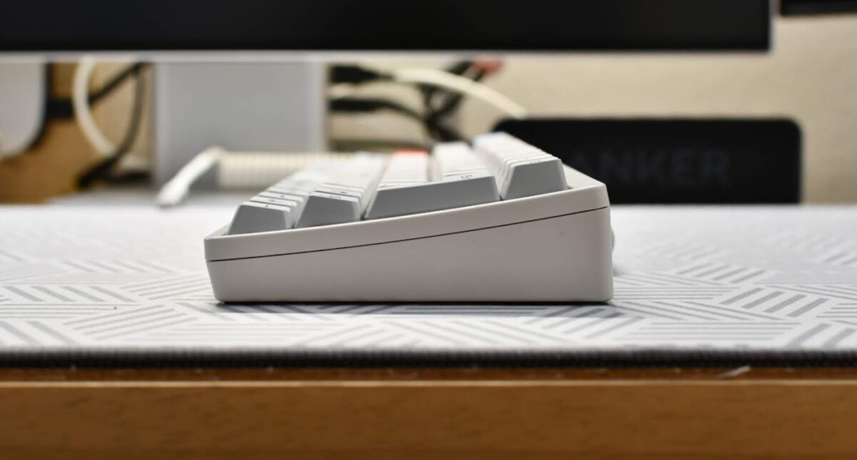 HHKB(Happy Hacking Keyboard) Professional Hybrid Type-S English/Japanese (snow/white/ink) 82