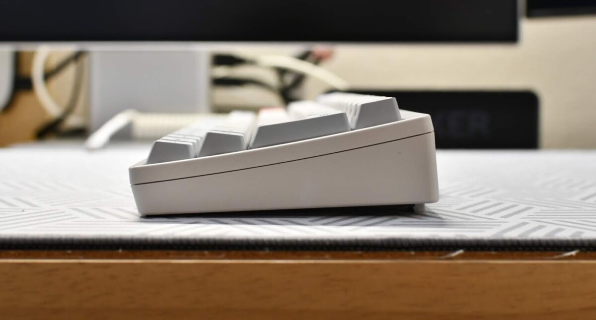 HHKB(Happy Hacking Keyboard) Professional Hybrid Type-S 英語/日本語配列(雪/白/墨) 81