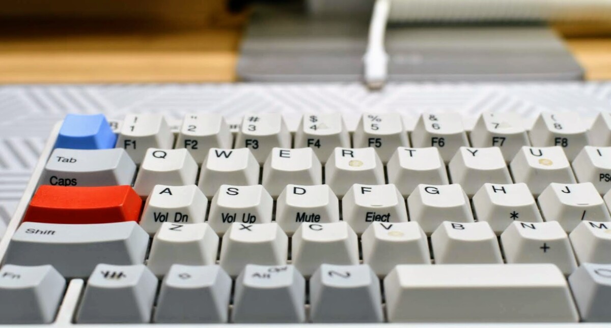 HHKB(Happy Hacking Keyboard) Professional Hybrid Type-S English/Japanese (snow/white/ink) 86