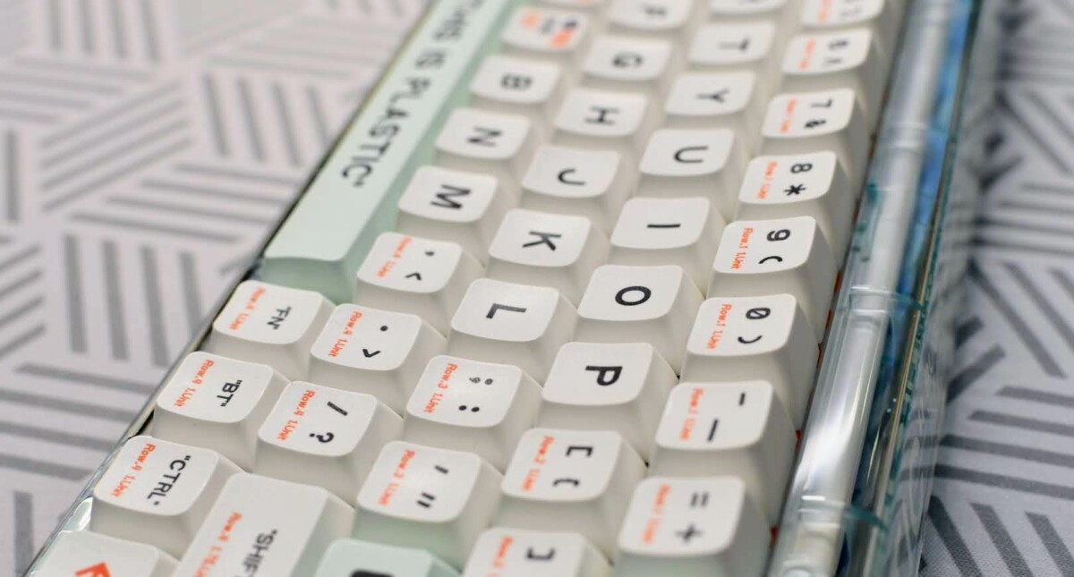 MelGeek MOJO68 Plastic Advance See-through Custom Programmable Mechanical Keyboard 15