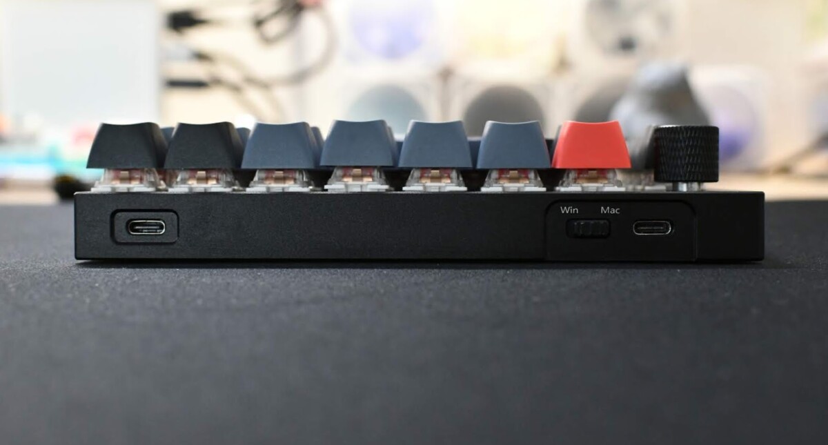 Keychron Q11, Keychron's first left-right split keyboard, is now available. 55