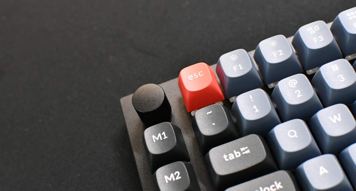Keychron Q11, Keychron's first left-right split keyboard, is now available. 52