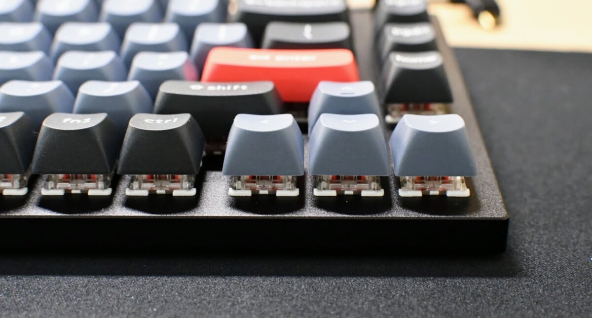Keychron Q11, Keychron's first left-right split keyboard, is now available. 51