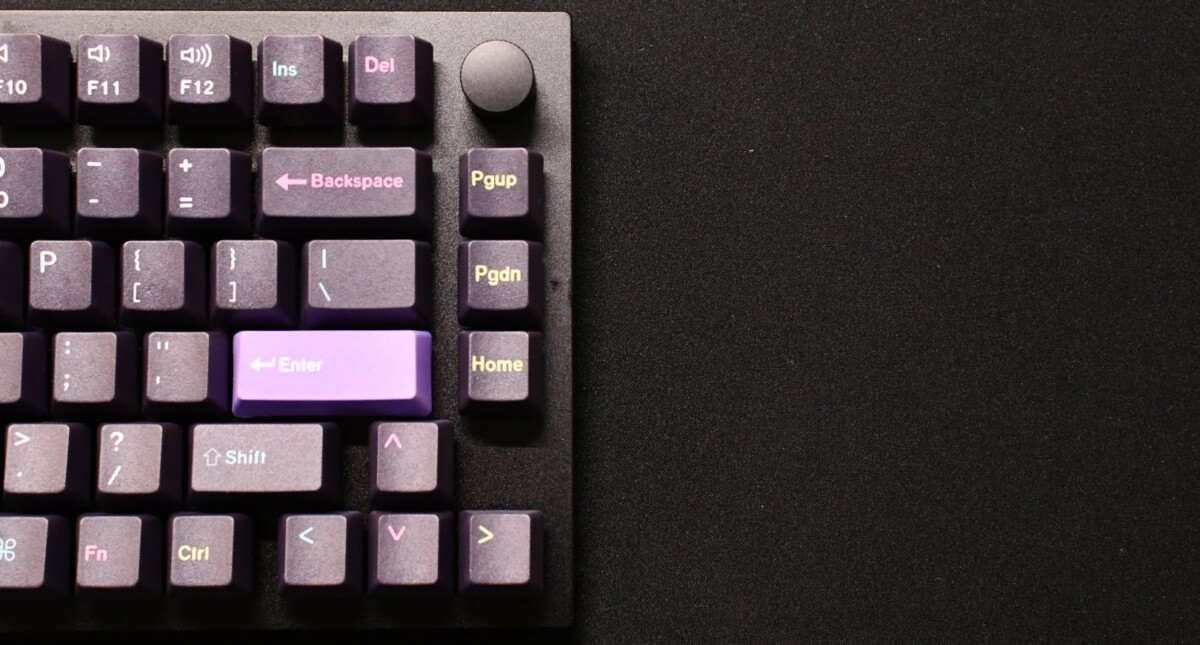Keychron Q11, Keychron's first left-right split keyboard, is now available. 32