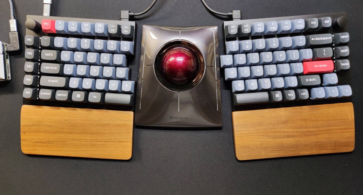 Keychron Q11, Keychron's first left-right split keyboard, is now available. 30
