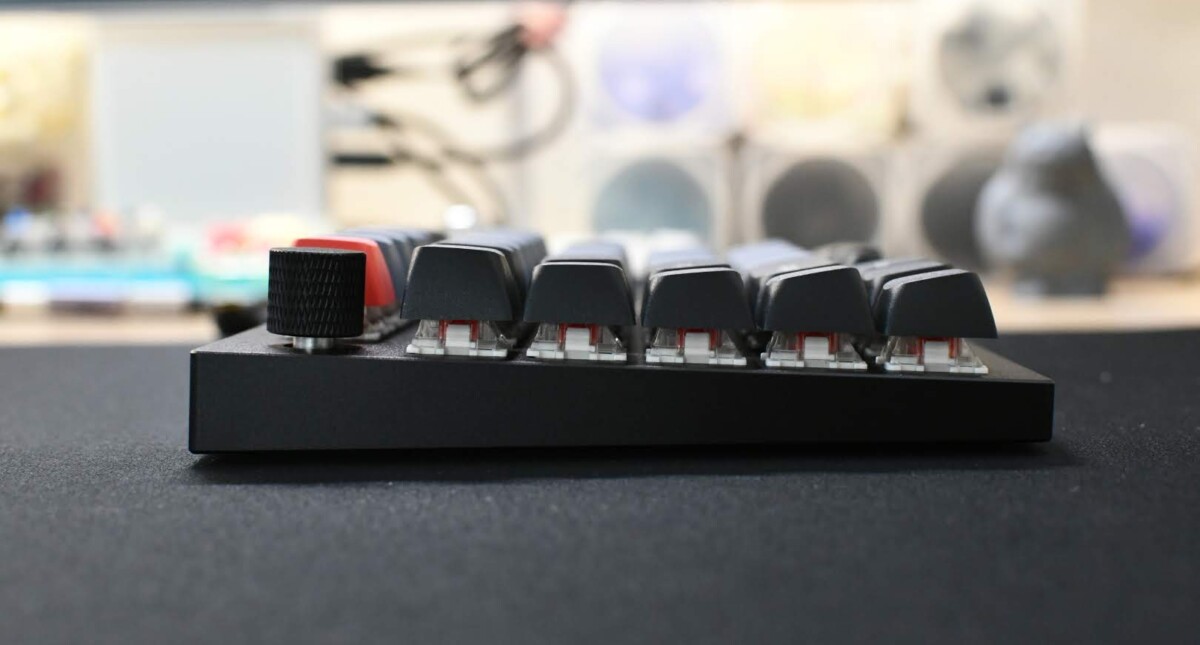 Keychron Q11, Keychron's first left-right split keyboard, is now available. 57