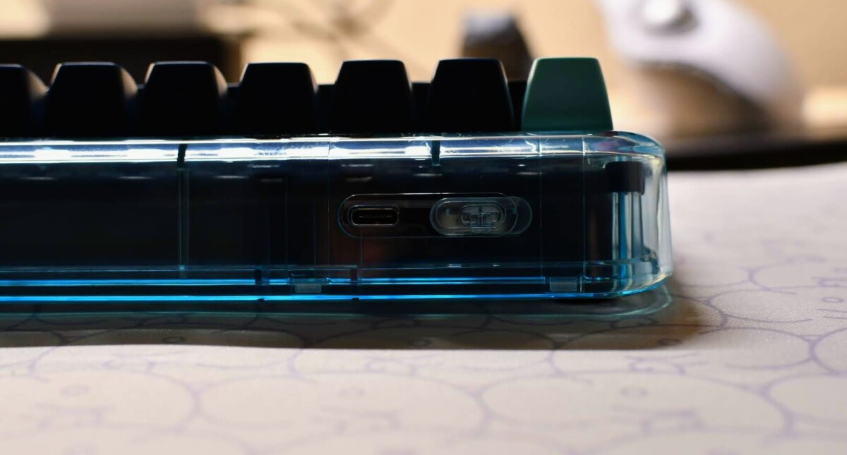 MelGeek MOJO68 Plastic Advance See-through Custom Programmable Mechanical Keyboard 25