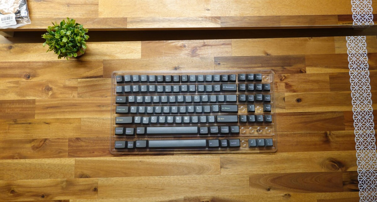 MODE Envoyレビュー!独特の打鍵感がたまらないメカニカルキーボード 63