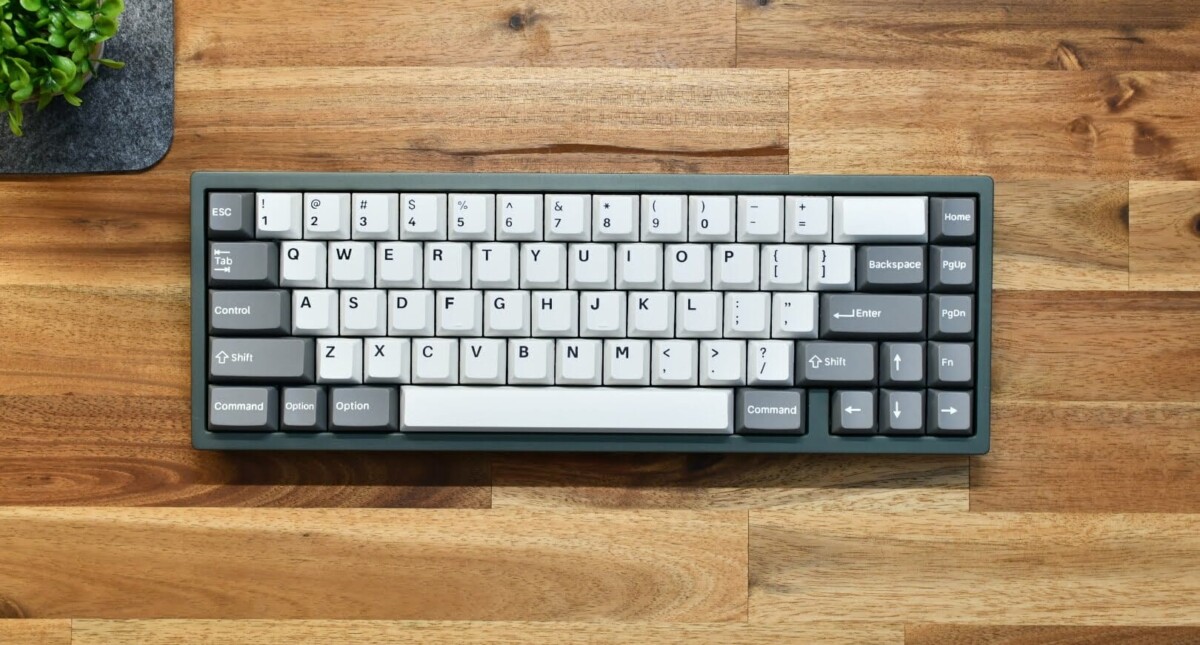 MODE Envoyレビュー!独特の打鍵感がたまらないメカニカルキーボード 151