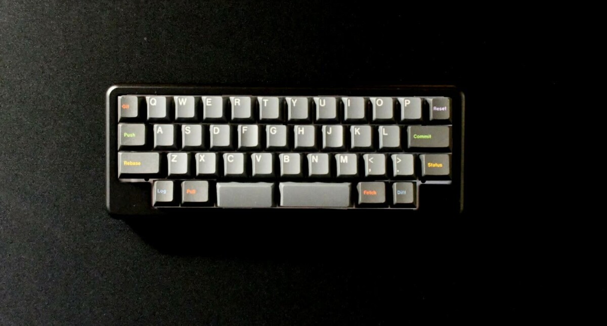 Darakuneko Poseidonケース互換 Trident40 24