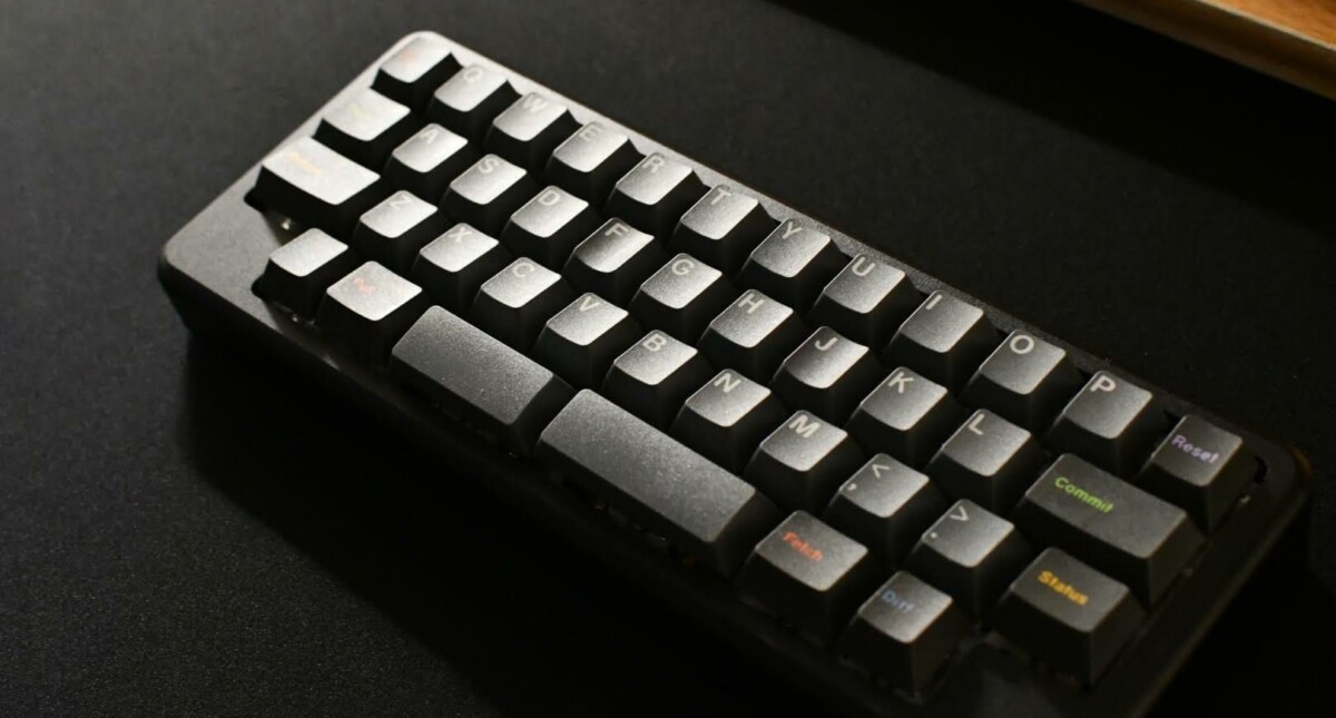 Darakuneko Poseidon case compatible Trident40 25