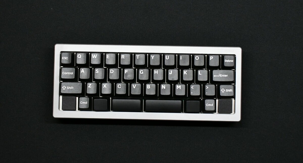 Darakuneko Poseidon case compatible Trident40 17