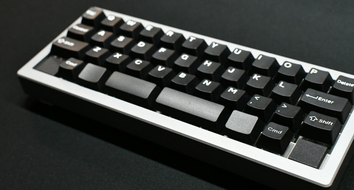 Darakuneko Poseidonケース互換 Trident40 16