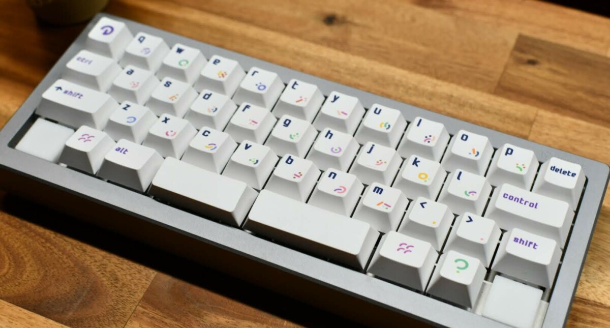 Darakuneko Poseidonケース互換 Trident40 32