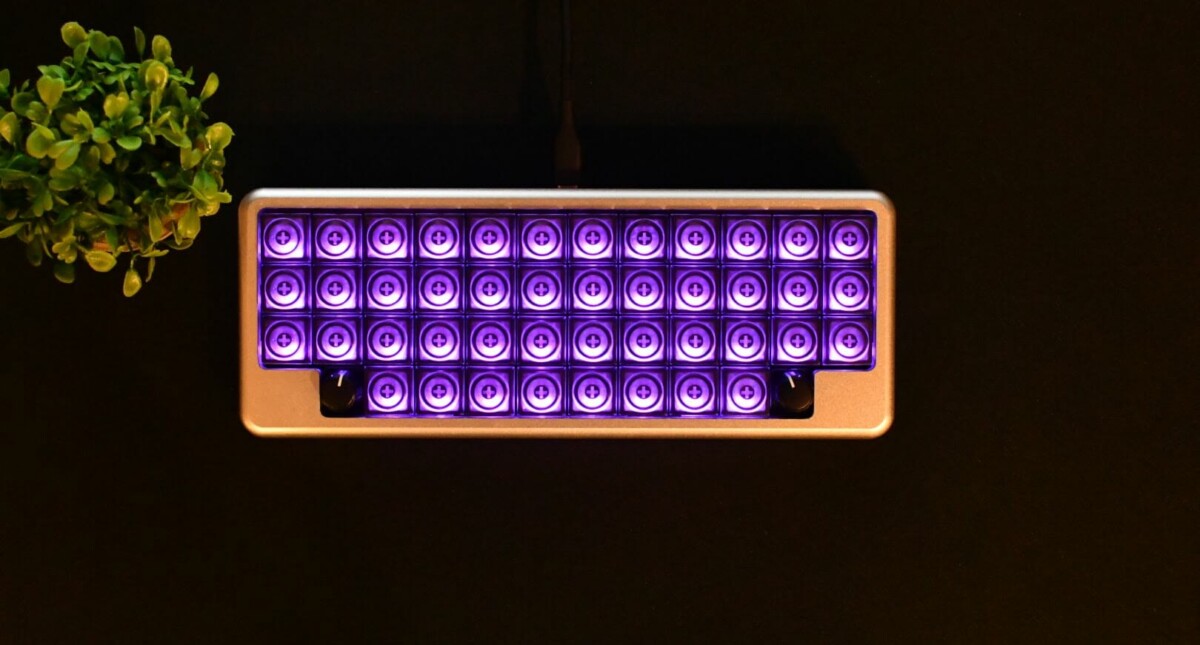 Darakuneko Poseidonケース互換 Trident44 12