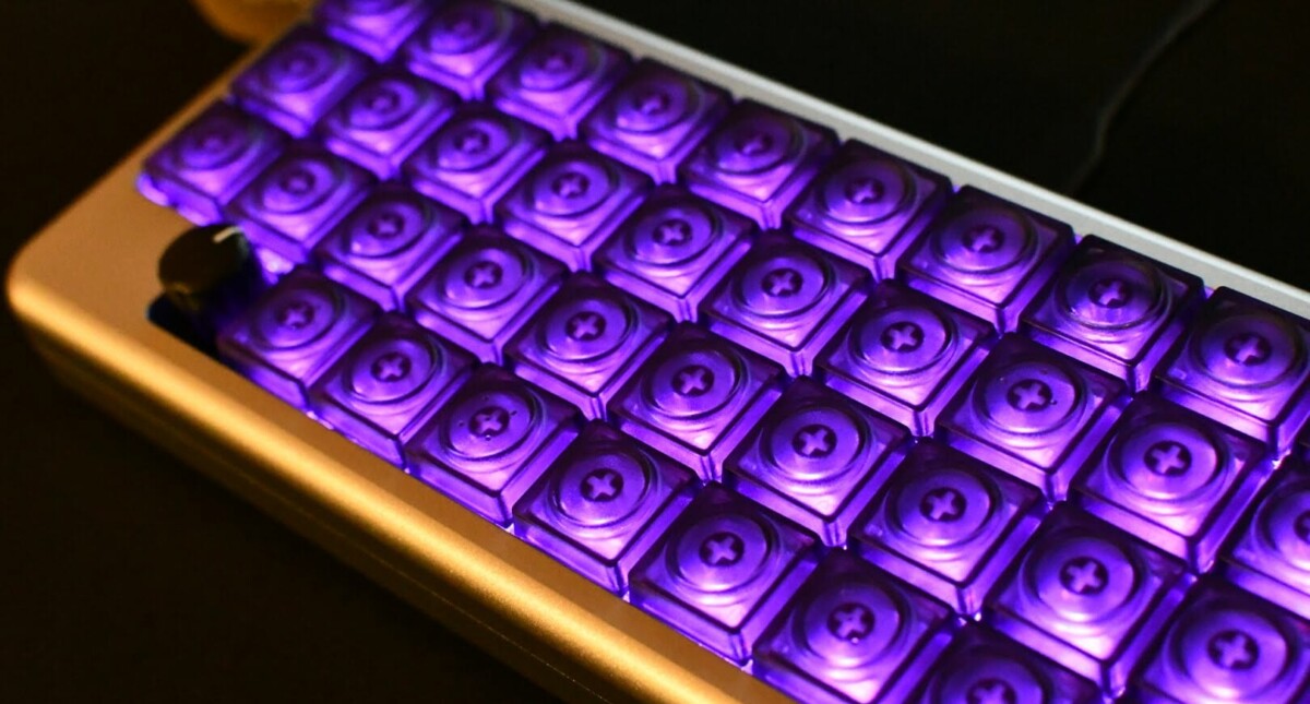 Darakuneko Poseidon case compatible with Trident44 11