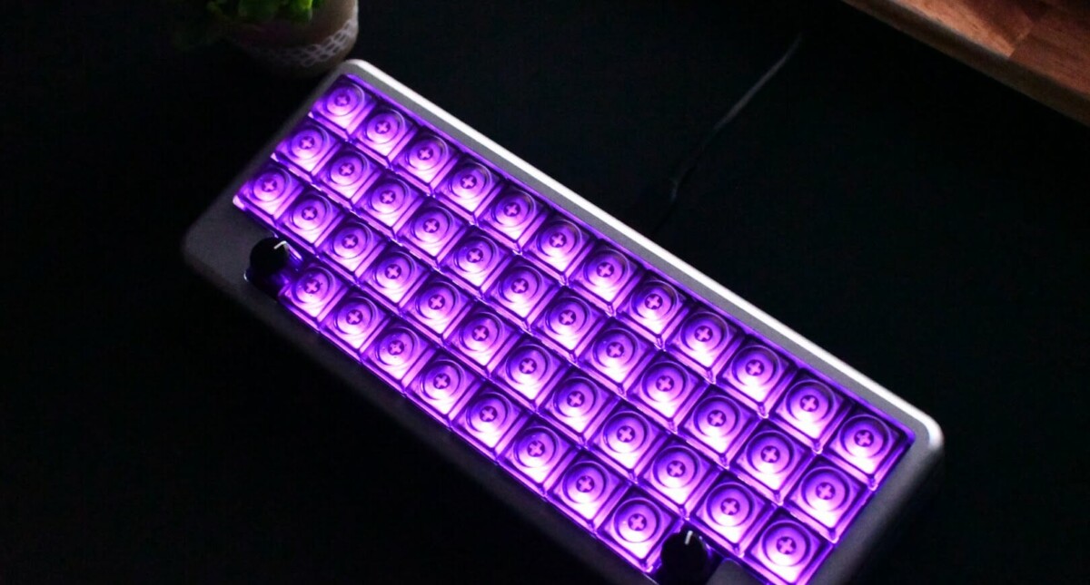 Darakuneko Poseidonケース互換 Trident44 10