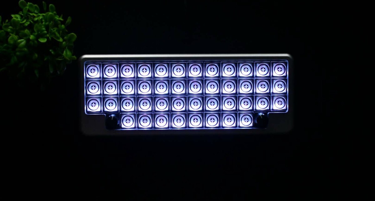 Darakuneko Poseidonケース互換 Trident44 5