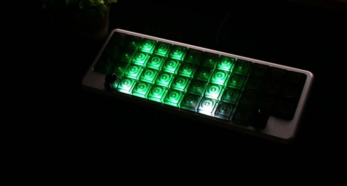 Darakuneko Poseidon case compatible with Trident44 2