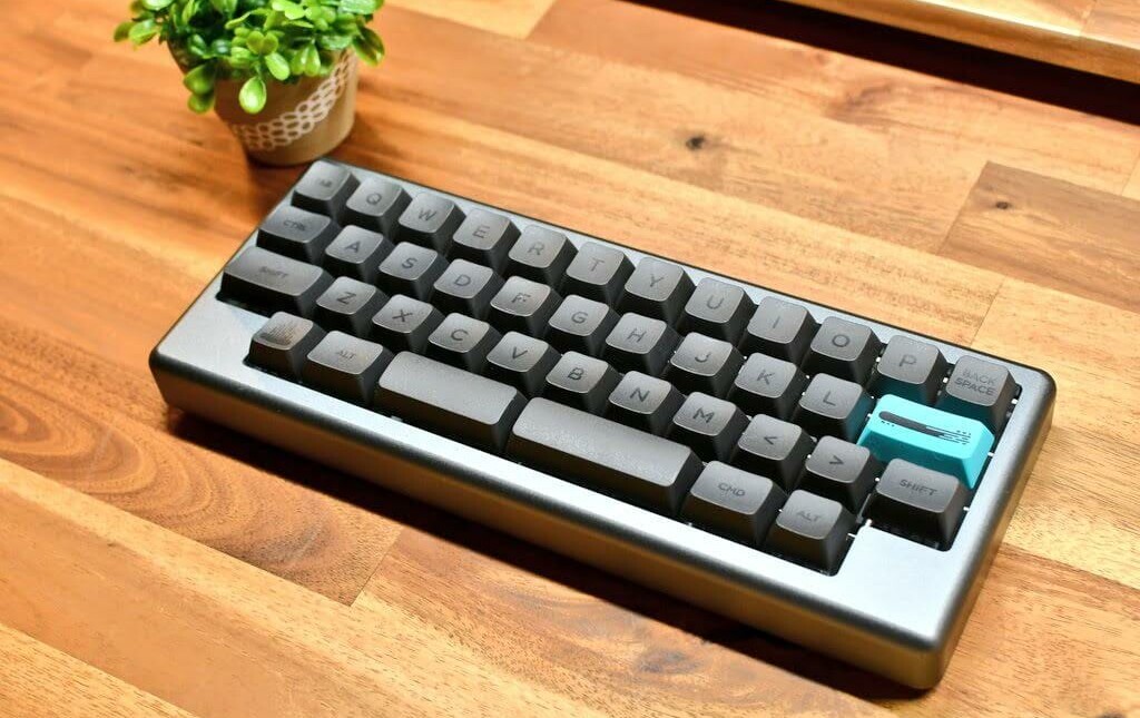 Darakuneko Poseidonケース互換 Trident40 42